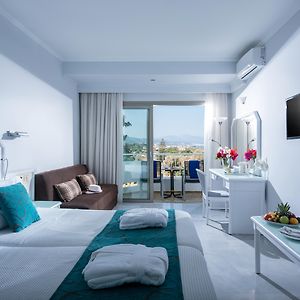 Deluxe Zimmer mit Kingsize-Bett